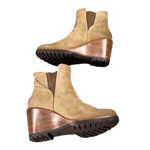 Sorel Boots Womens 7.5 Tan Nubuck Wedge Chelsea Ankle Booties After Hours Chic